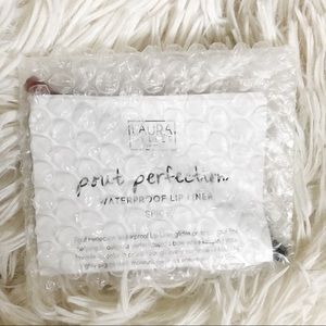 • laura geller lip liner •